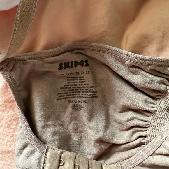 Skims MATERNITY NURSING SCULPTING BRA | SIENNA in 2x/3x - Picture 3 of 3
